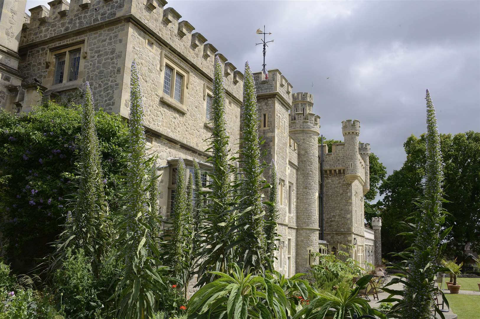 Enjoy the trail in the grounds of Whitstable Castle