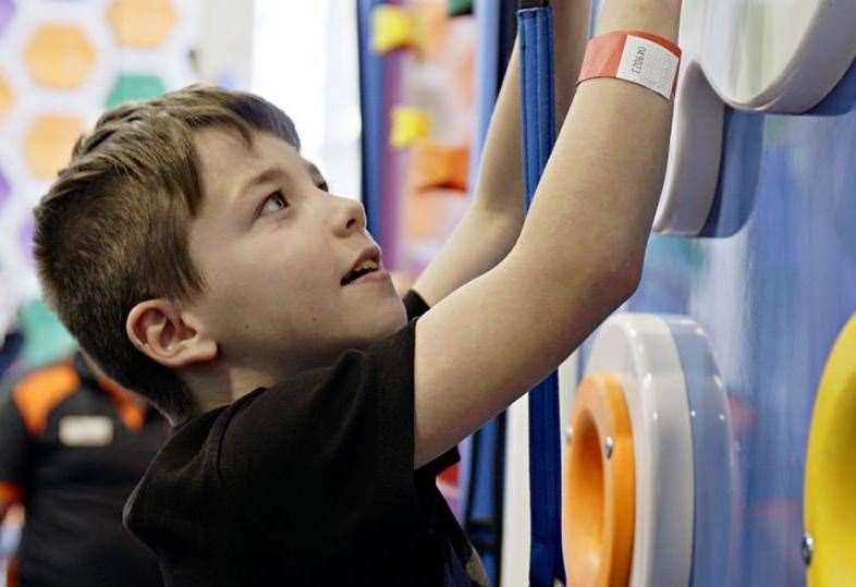 Clip ‘n Climb at Dover District Leisure Centre in Kent